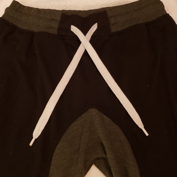 SP Athletic pants/joggers. Black/gray. Pull strings - Picture 2 of 8